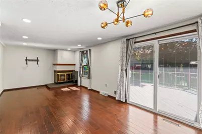 1107 Valleyview Dr, Cecil, PA 15055 - Photo 12