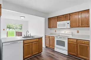 857 Sunset Cir, Cranberry Township, PA 16066 - Photo 14