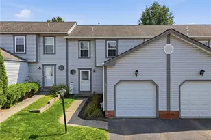 857 Sunset Cir, Cranberry Township, PA 16066 - Photo 2