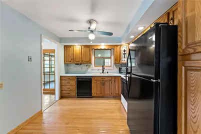 904 Lindenwood Dr, Pittsburgh, PA 15234 - Photo 12