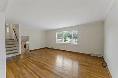 904 Lindenwood Dr, Pittsburgh, PA 15234 - Photo 8