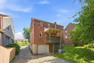 529 Old Farm Rd, Baldwin Twp, PA 15234 - Photo 14