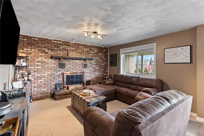 4913 Seneca, West Mifflin, PA 15122 - Photo 8