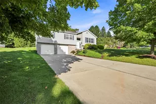 221 Cottonwood Ln, Marshall, PA 15090 - Photo 2