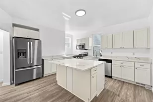 210 Robinson St, Pittsburgh, PA 15213 - Photo 4