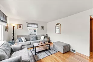 132 Allison Ave, Houston, PA 15342 - Photo 14