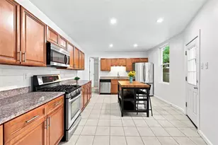 1820 Sarah St, Pittsburgh, PA 15203 - Photo 10