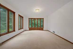 5 Fairview St, Leet Township, PA 15143 - Photo 8