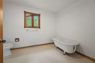 5 Fairview St, Leet Township, PA 15143 - Photo 28