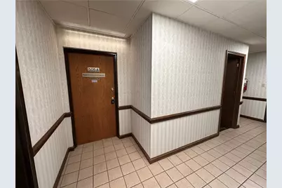 505 McKnight Park Dr, Ross Twp, PA 15237 - Photo 12