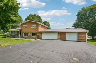 1104 Greenfield Rd, Lackawannock Township, PA 16148 - Photo 2