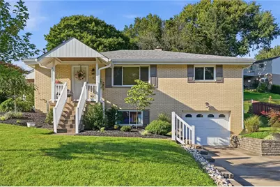 13 Eichelberger Dr, Robinson Twp, PA 15108 - Photo 1
