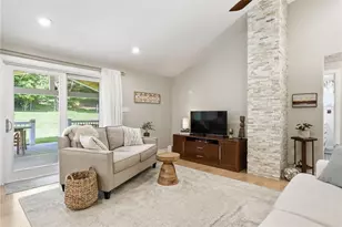 13 Eichelberger Dr, Robinson Twp, PA 15108 - Photo 8