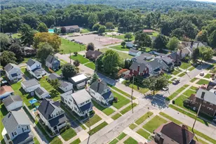 302 Foch St, Ellwood City, PA 16117 - Photo 4