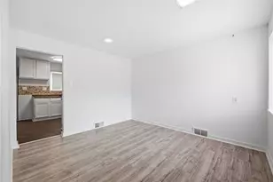 1025 Washington St, McKeesport, PA 15132 - Photo 12