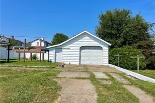 412 3rd St, Luzerne Township, PA 15413 - Photo 2