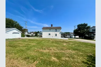 412 3rd St, Luzerne Township, PA 15413 - Photo 4
