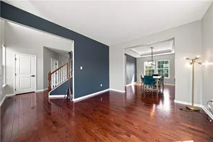 10800 Gasson Dr, North Huntingdon, PA 15642 - Photo 4