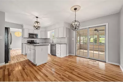 333 Warrick Dr, Seven Fields Boro, PA 16046 - Photo 10