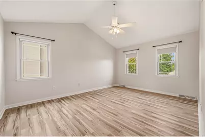 333 Warrick Dr, Seven Fields Boro, PA 16046 - Photo 18