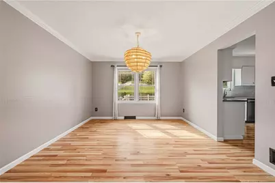 333 Warrick Dr, Seven Fields Boro, PA 16046 - Photo 8