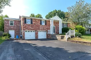 502 Saint Thomas Dr, Hempfield Township, PA 15601 - Photo 2