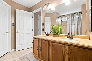 1033 Robinwood Dr, South Park, PA 15129 - Photo 26