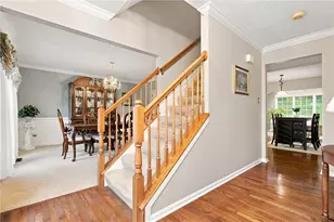 1033 Robinwood Dr, South Park, PA 15129 - Photo 4
