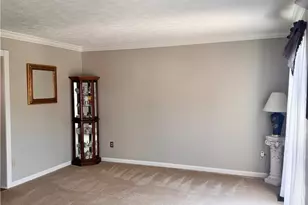 1033 Robinwood Dr, South Park, PA 15129 - Photo 8