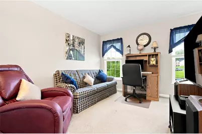 1033 Robinwood Dr, South Park, PA 15129 - Photo 32