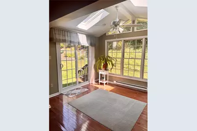 1033 Robinwood Dr, South Park, PA 15129 - Photo 20