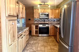 205 Highland Dr, Elizabeth Twp/Boro, PA 15037 - Photo 6