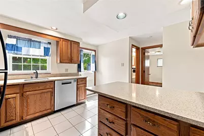 105.5 Olive Dr, Level Green, PA 15085 - Photo 6