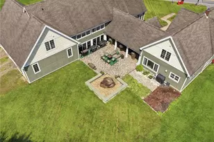 690 Main St, Vintondale, PA 15961 - Photo 2