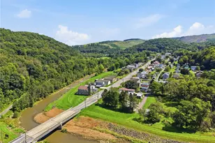 690 Main St, Vintondale, PA 15961 - Photo 4