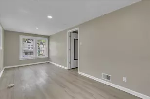 719 Grove St, Aliquippa, PA 15001 - Photo 12