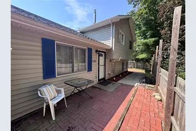 530 Spruce Run Rd, Pittsburgh, PA 15202 - Photo 2