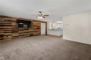 530 Spruce Run Rd, Pittsburgh, PA 15202 - Photo 10