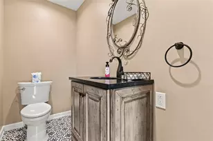 809 White Oak Cir, Pittsburgh, PA 15228 - Photo 24