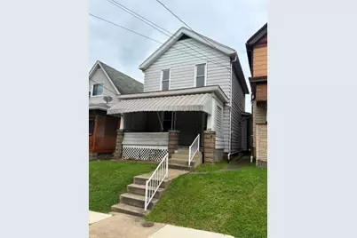 526 Longfellow St, Vandergrift, PA 15690 - Photo 2