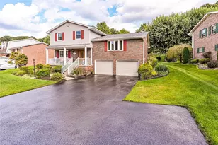 110 Stonybrook, Hempfield Township, PA 15601 - Photo 2