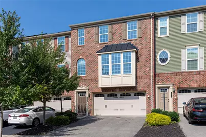 135 Mews Lane, Cranberry Township, PA 16066 - Photo 2