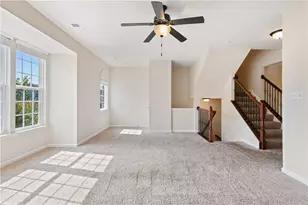 135 Mews Ln, Cranberry Township, PA 16066 - Photo 10