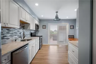 3039 Duncan Ln, Pittsburgh, PA 15236 - Photo 10