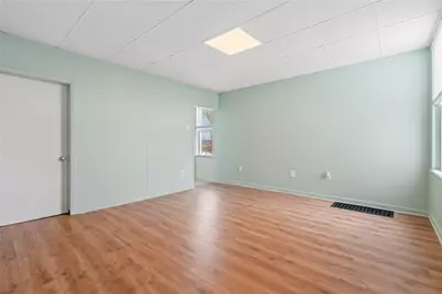 702 E 19th Ave, Munhall, PA 15120 - Photo 10