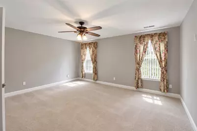 121 Spring Blossom Cir, Chippewa Township, PA 15010 - Photo 10