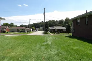 212 Scott St, Speers Boro, PA 15022 - Photo 6