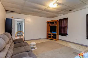372 E Washington St, New Castle, PA 16101 - Photo 10