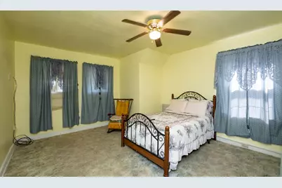 1720 Tyler Street, Aliquippa, PA 15001 - Photo 28