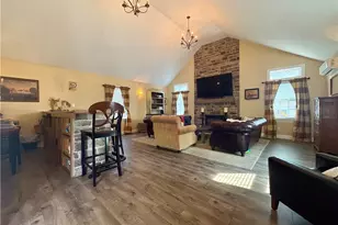 217 Pennsylvania Ave, Zelienople, PA 16063 - Photo 20